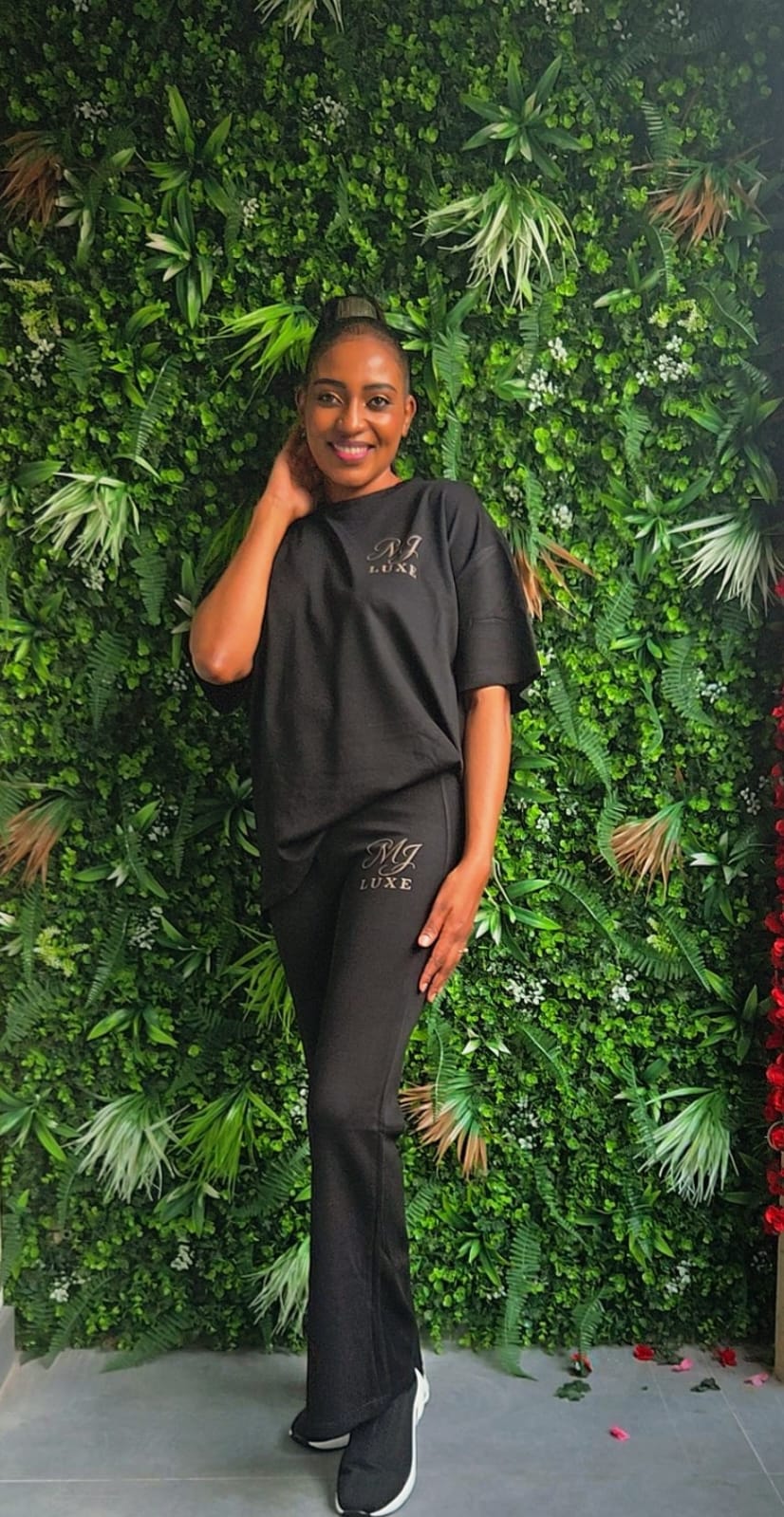 Lightweight comfort suit