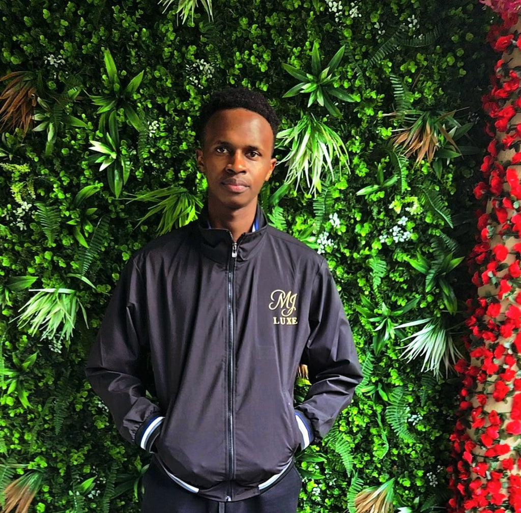 COLLAR STRIPPED JACKETS